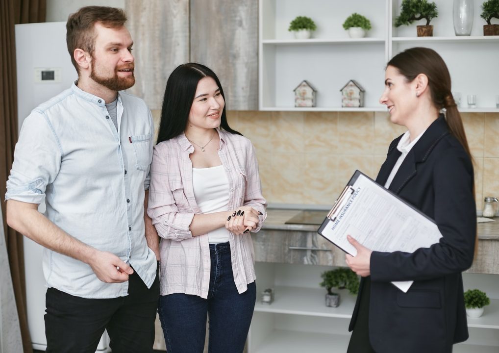 découvrez notre guide complet sur les contrats d'assurance habitation. protégez votre domicile et vos biens avec des conseils utiles pour choisir la meilleure couverture adaptée à vos besoins.