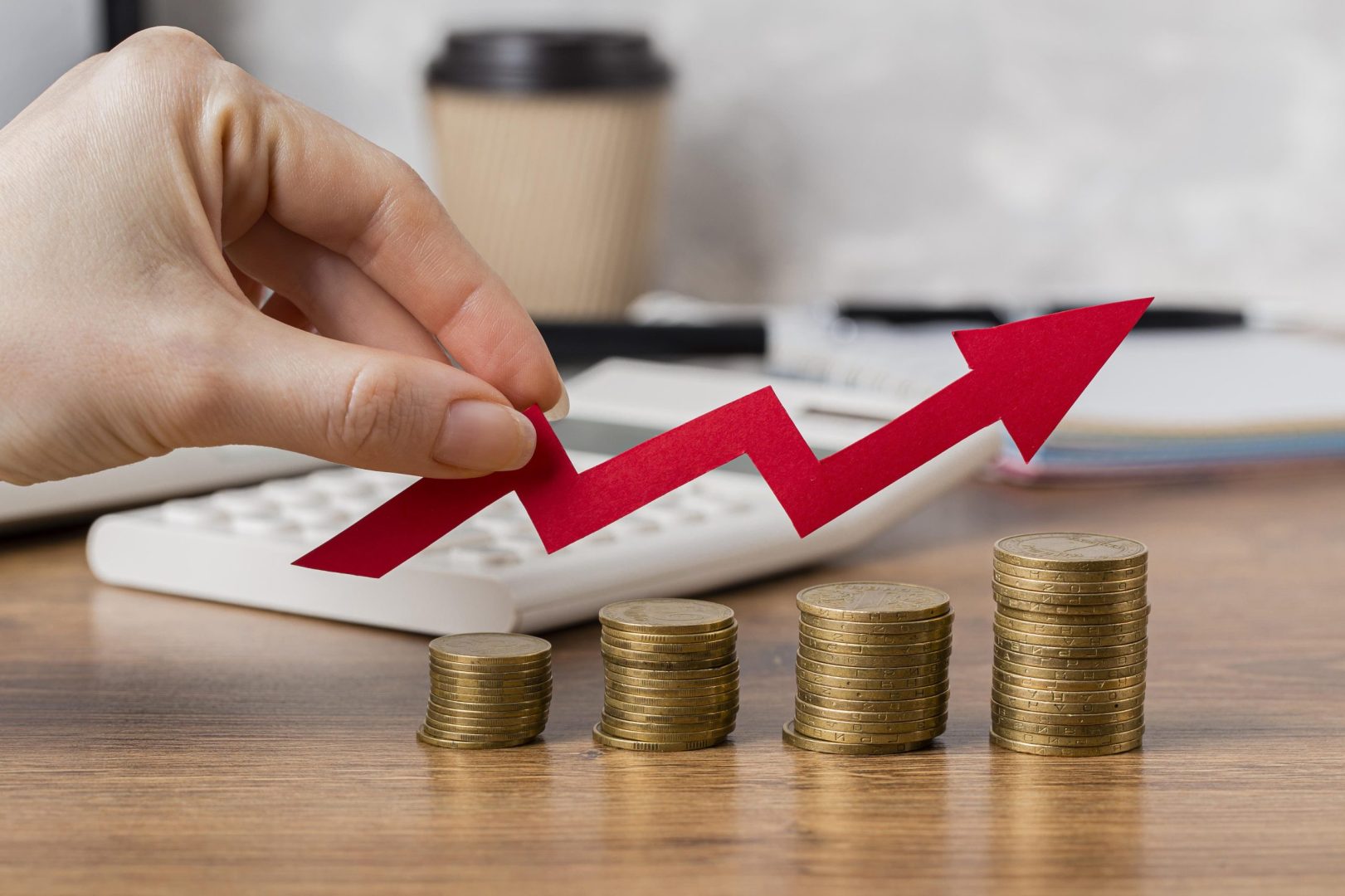 découvrez pourquoi les assurances vont augmenter en 2025, quelles seront les principales hausses prévues, et comment anticiper les impacts sur votre budget. analyse des causes et conseils pour limiter les coûts.