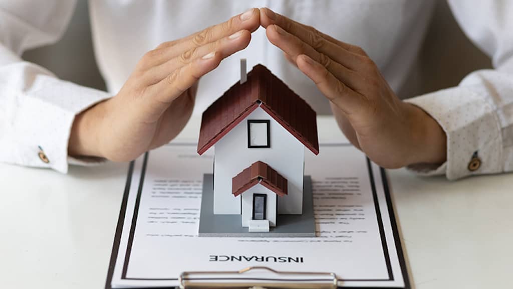 découvrez les garanties essentielles de l'assurance logement et nos astuces pour économiser sur votre contrat.