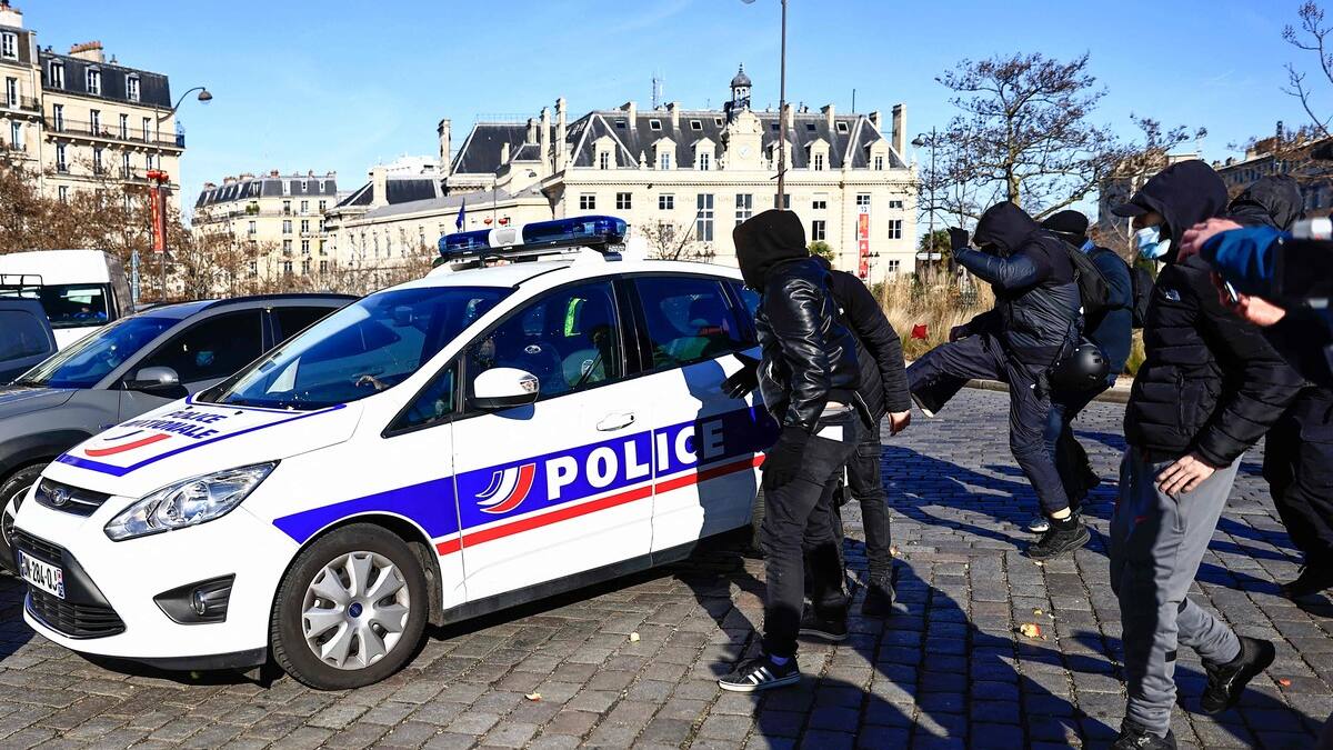 un imposteur déguisé en paysagiste s'introduit chez une personne âgée pour commettre un vol, une alerte à la vigilance dans nos quartiers.