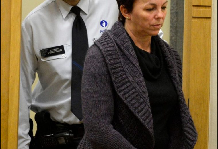 découvrez les revenus mensuels de wendy, prothésiste ongulaire à béziers, et comment elle développe son activité dans le domaine de la beauté.